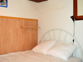 Appartement T2 au Calme avec Balcon, Centre de la Station, Parking Inclus - FR-1-593-41